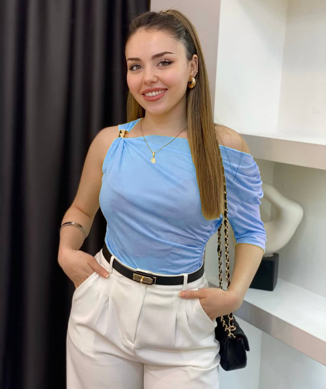 Blouse drapée Éclat Pastel
