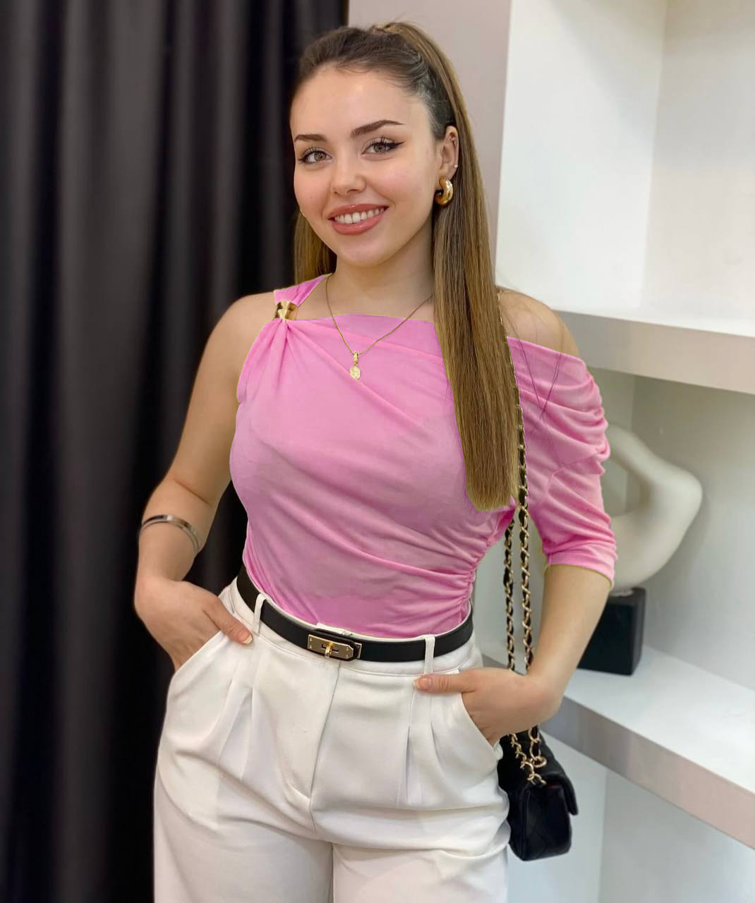 Blouse drapée Éclat Pastel